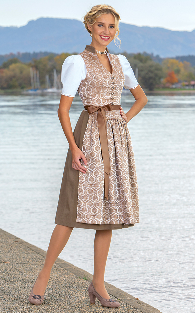 Blusendirndl Haselbach, mit Schürze
